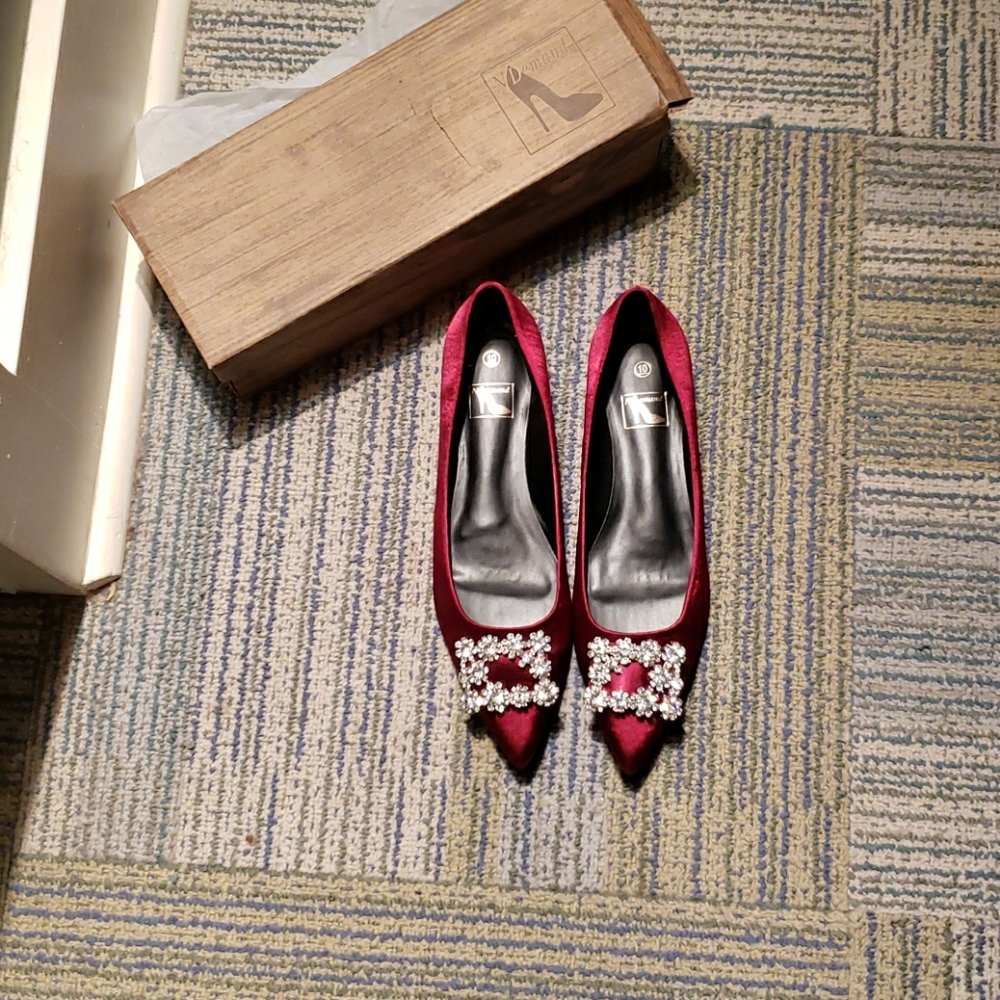 N-Demand Womans Red Velveteen And Rhinestone Flats